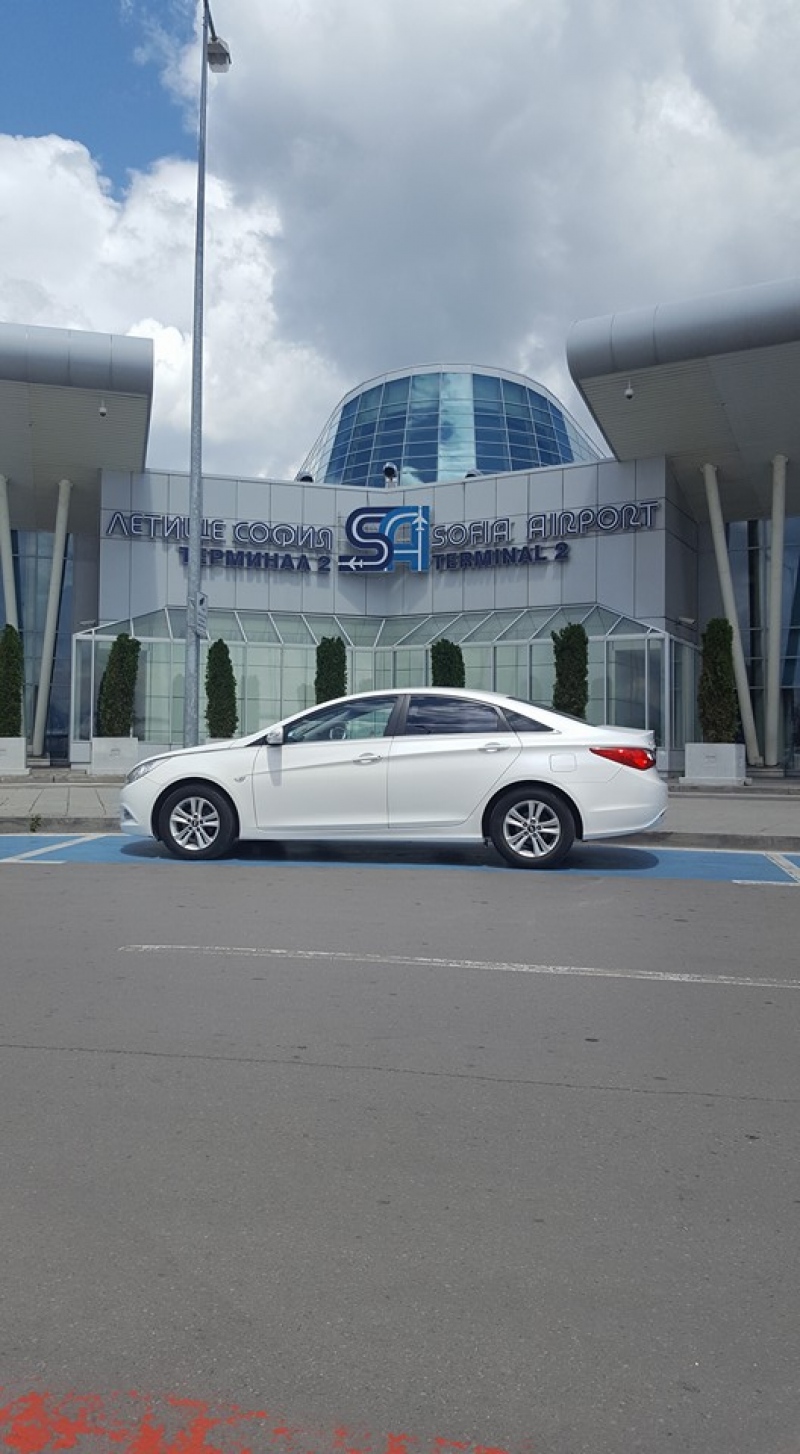 Car hire at Sofia Airport. New car for rent at low cost for the country and abroad rent 
from Sofia airport. We will welcome you to Sofia Airport, we will assist you with the 
luggage and we will welcome you by car with all documents prepared for your t